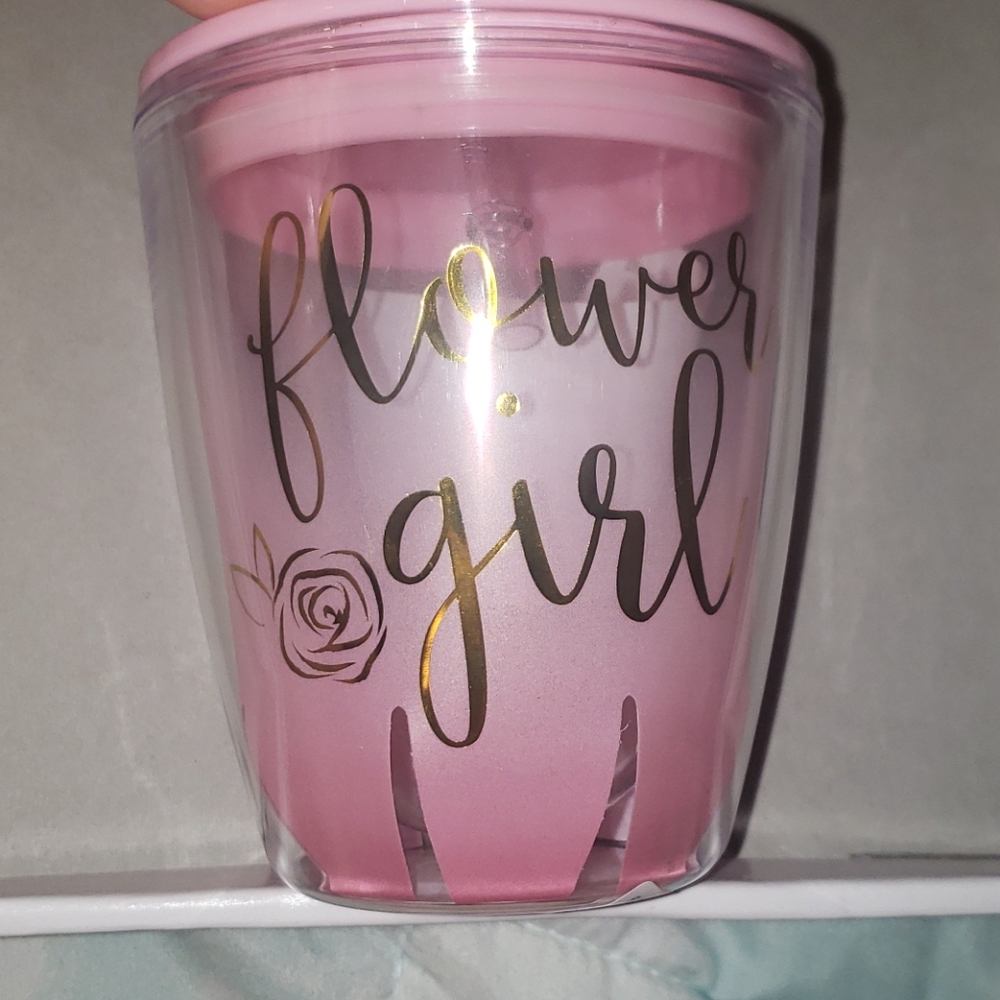 Flower girl cup with straw
